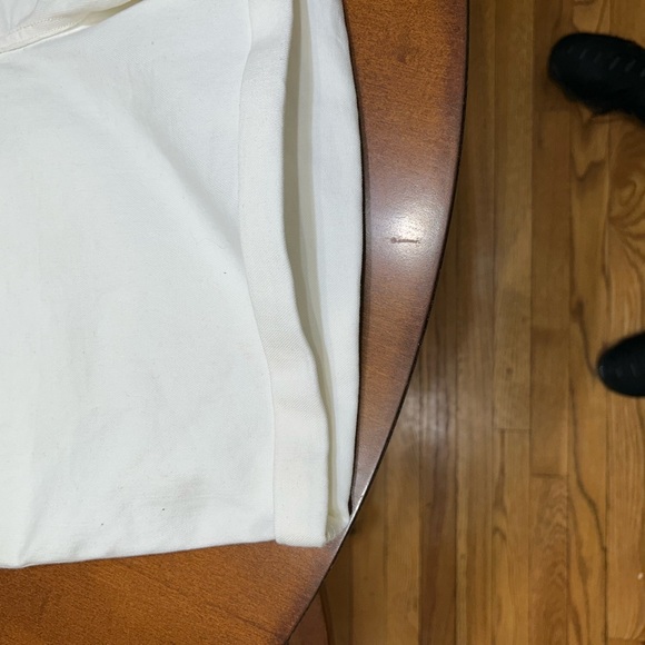 Old Navy, white boyfriend shorts - Picture 8 of 9